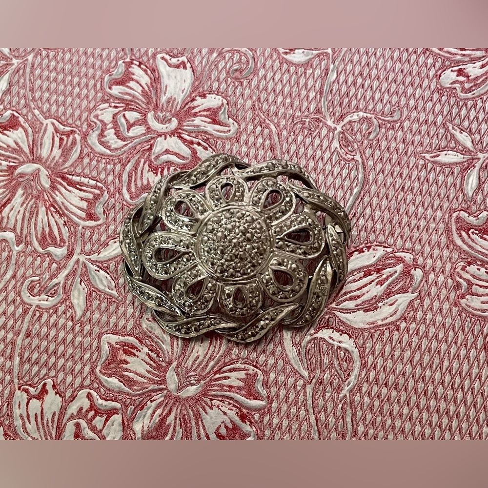 Vintage Silver Floral Brooch - Picture 2 of 4